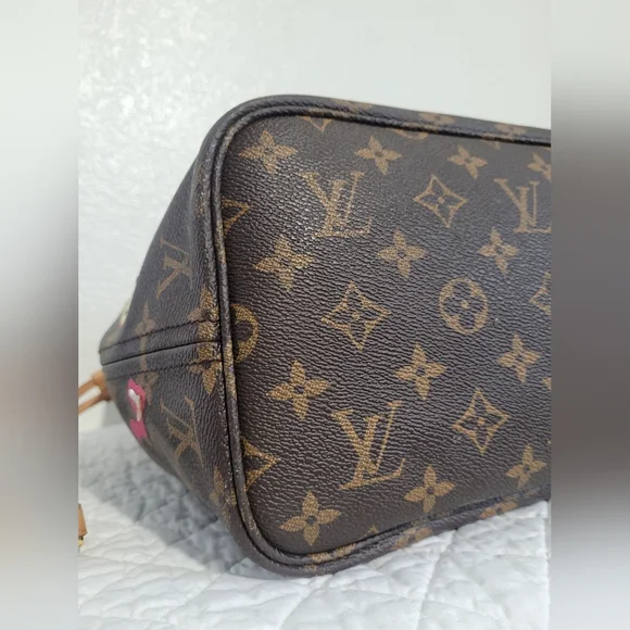 Louis Vuitton Brown Monogram Neverfull Tote with Decorative Patch Accents - Picture 7 of 16